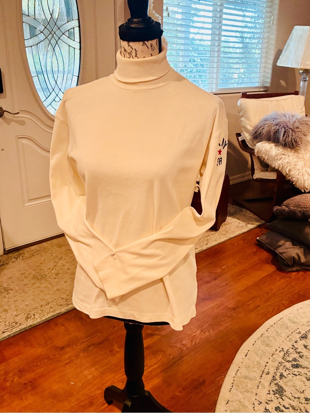 DKNY Cream Turtleneck Pullover with Subtle Sleeve Detail